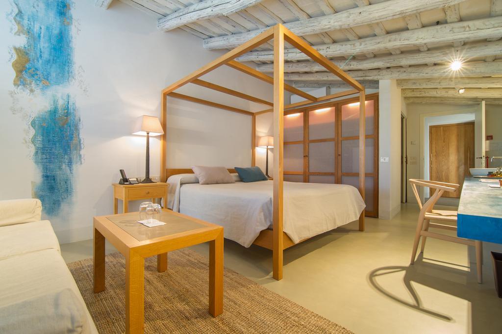 Hotel Del Teatre - Adults Only Regencós المظهر الخارجي الصورة